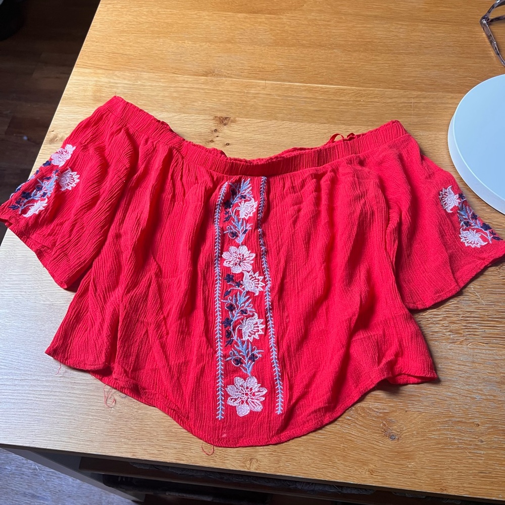 bleuh ciel Red Embroidered Off-Shoulder Top